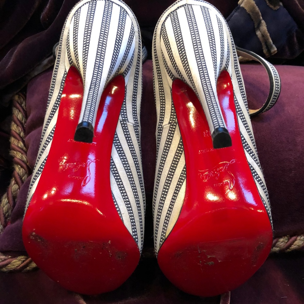 Louboutin Satin Black & White Peep Toe Pumo - Picture 5 of 8